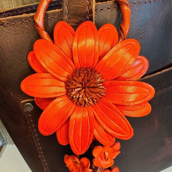 Sunflower Leather Bag Charm Leather Purse Summer Flower Crossbody NEW - Picture 2 of 4
